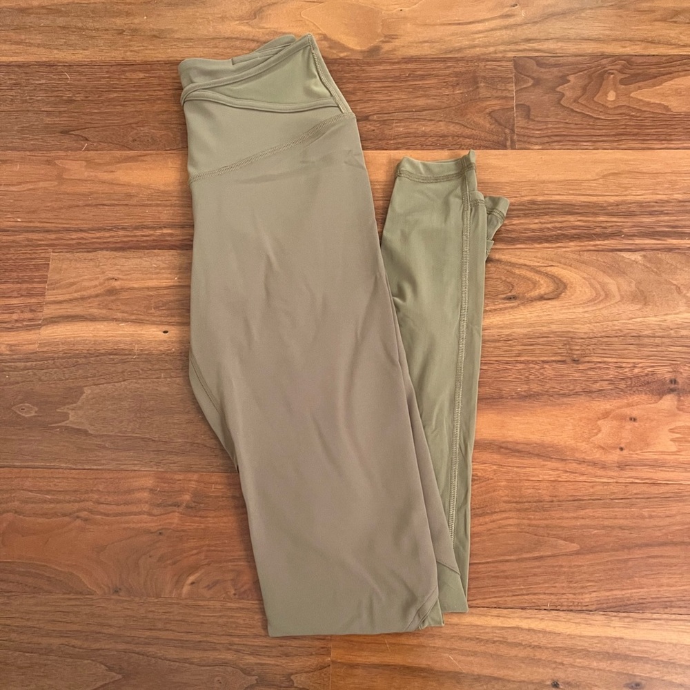 Lululemon leggings